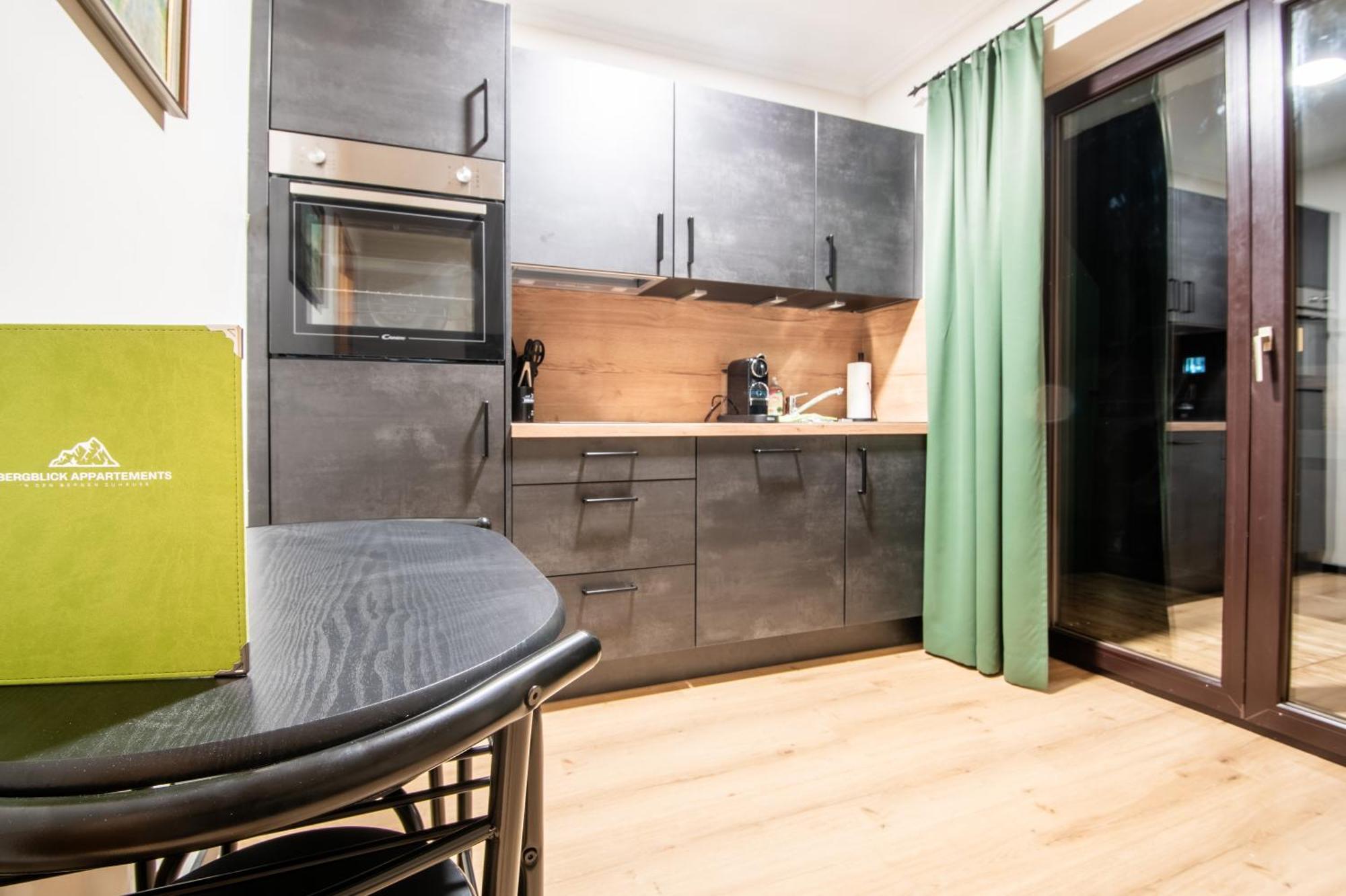 Bergblick Appartements Бад Гащайн Екстериор снимка